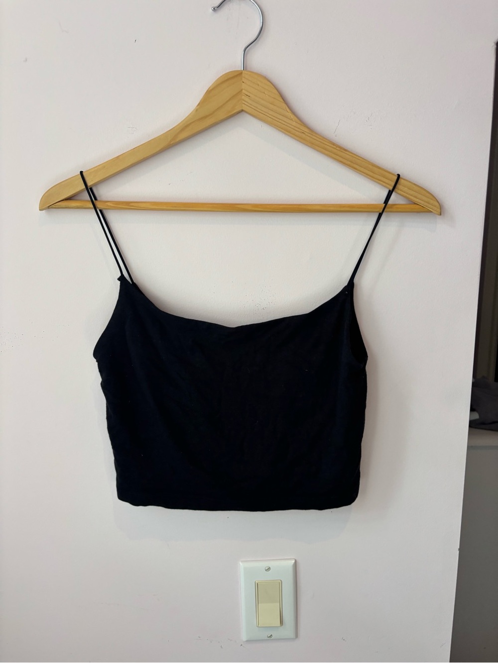 Wilfred Black Spaghetti Strap Cropped Tank